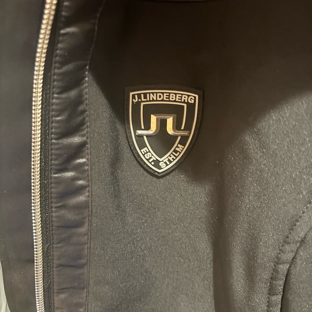 J.Lindeberg Black and Softshell Women’s Jacket - Picture 5 of 8